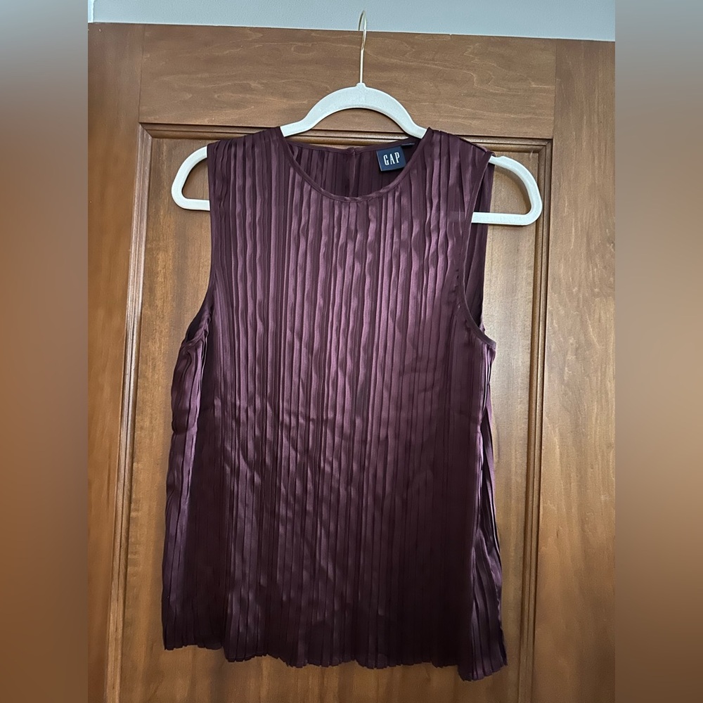 GAP Rich Plum Pleated Sleeveless Blouse